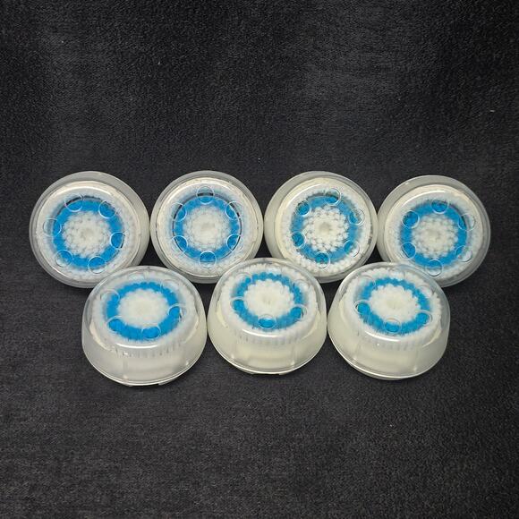 Clarisonic Deep Enlarged Pore Facial Cleansing Brush Head Replacement 7 Total - Picture 1 of 6